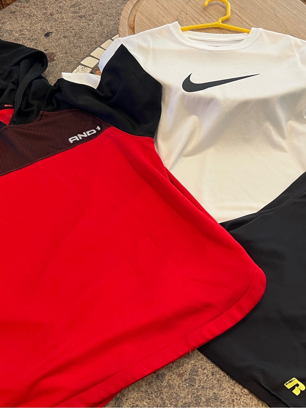 AndI Red & Black Hooded Athletic shirt + Nike Dri Fit Tee M - Picture 10 of 11